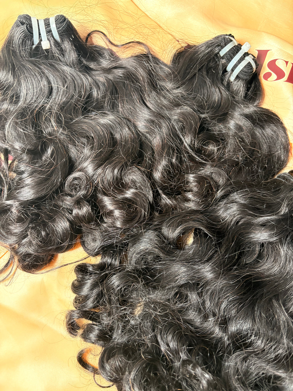 Indian Raw Hair - Bouncy Curly